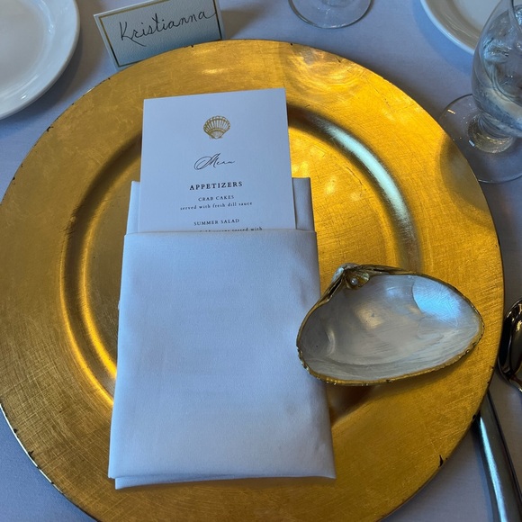 🌻6-Gorgeous pearl painted and gold trimmed shells - Picture 14 of 14